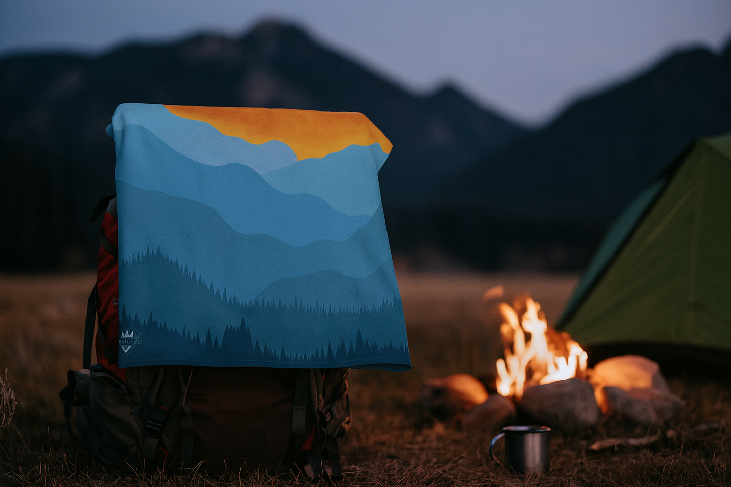 Sunset Mountainscape -Cozy Sweatshirt Blanket. ⭐⭐⭐⭐⭐